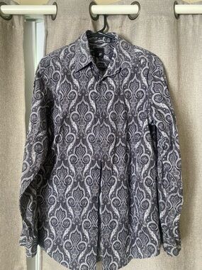 jf j.ferrar Men’s Black and Gray Paisley Button-Down Shirt